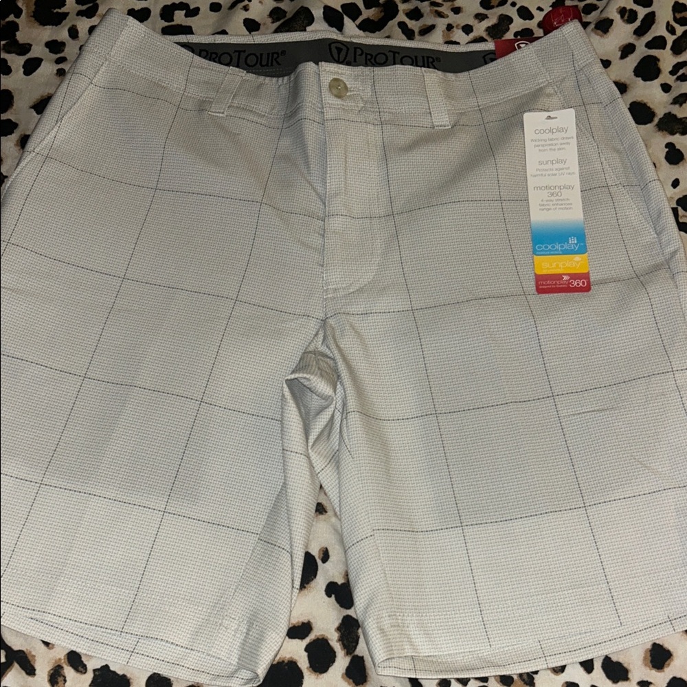 Men's  Pro Tour White/ Gray Checkered Golf Shorts